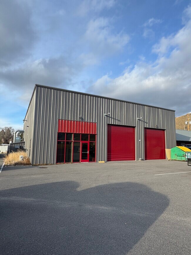 More details for 627 S Main St, Coalville, UT - Retail for Sale