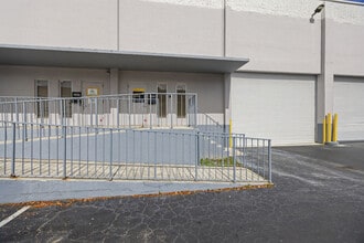 7950-7966 NW 14th St, Miami, FL for lease Building Photo- Image 1 of 13