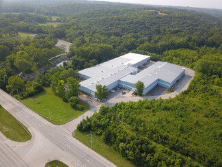 Plus de détails pour 19919 W Shawnee Mission Pky, Shawnee, KS - Industriel à louer