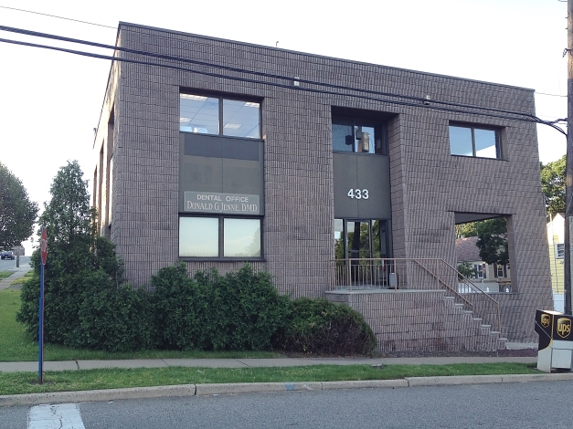 433 Essex St, Hackensack, NJ for lease - Primary Photo - Image 1 of 14