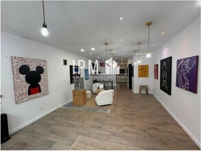 Commerce de détail dans Aix-en-Provence à louer Photo du bâtiment- Image 2 de 2