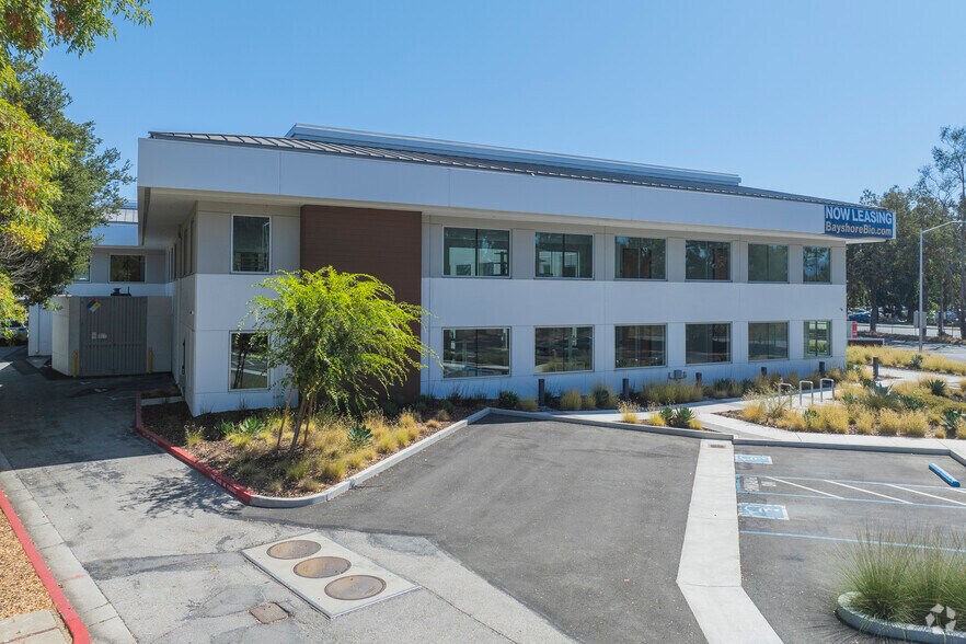 2225 E Bayshore Rd, Palo Alto, CA for lease - Building Photo - Image 2 of 21