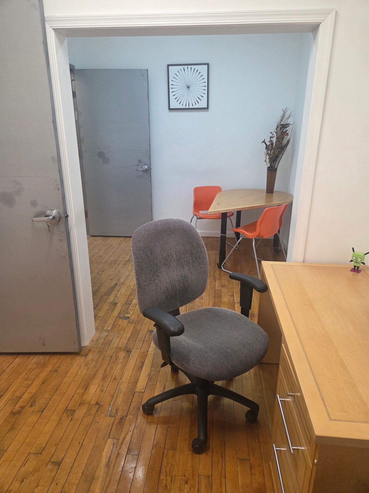 2 Industrial Dr, Phillipsburg, NJ for lease Interior Photo- Image 1 of 9