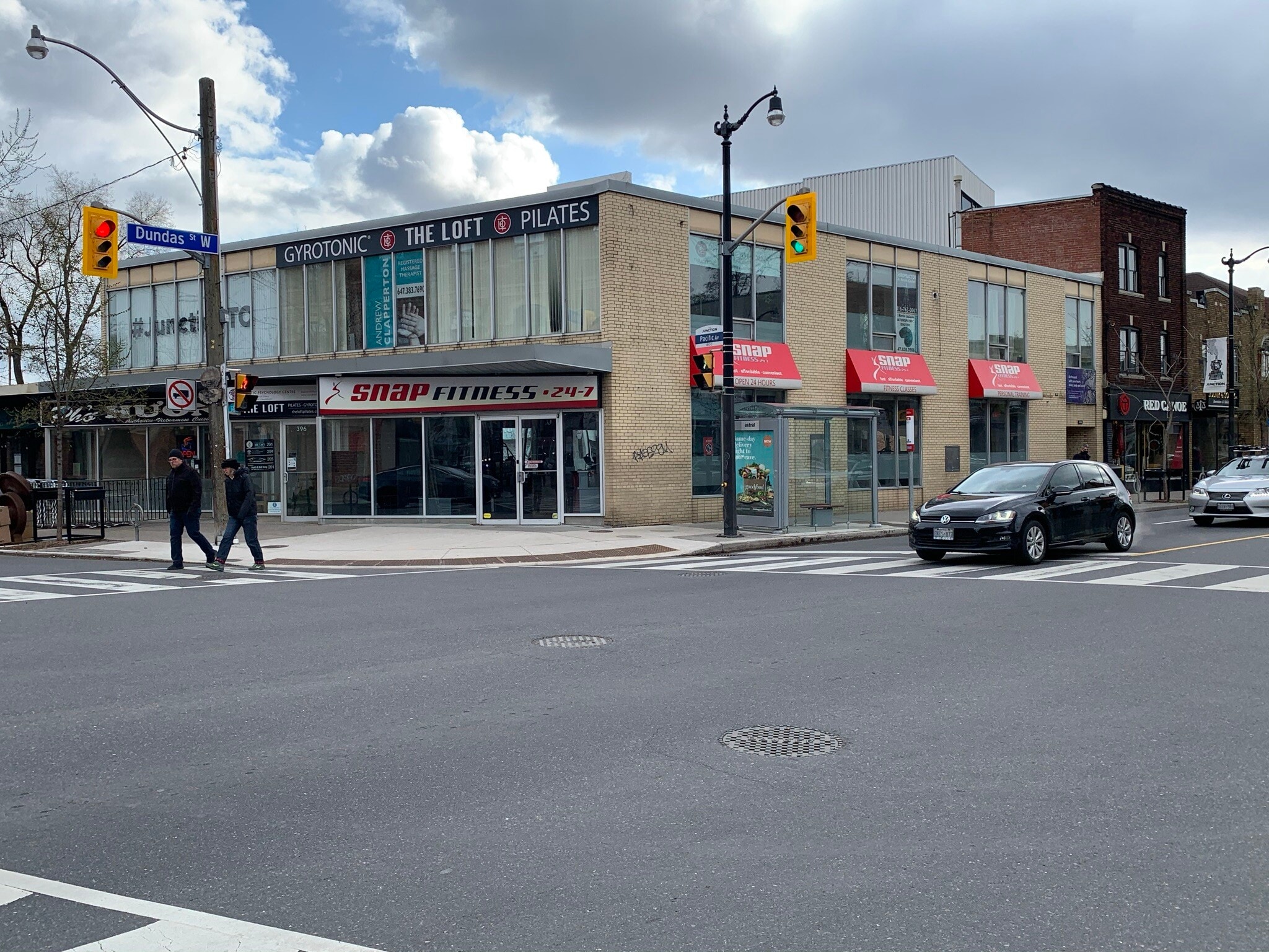 394-400 Pacific Ave, Toronto, ON à louer Photo principale- Image 1 de 9