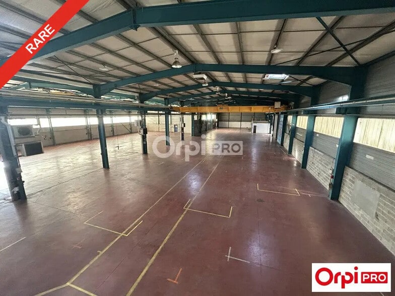 Flex in Portes-lès-Valence for lease - Interior Photo - Image 1 of 7