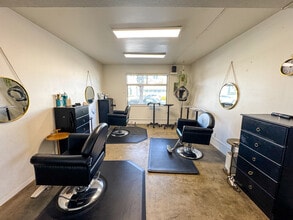 2727 Roosevelt St, Carlsbad, CA for sale Interior Photo- Image 1 of 5