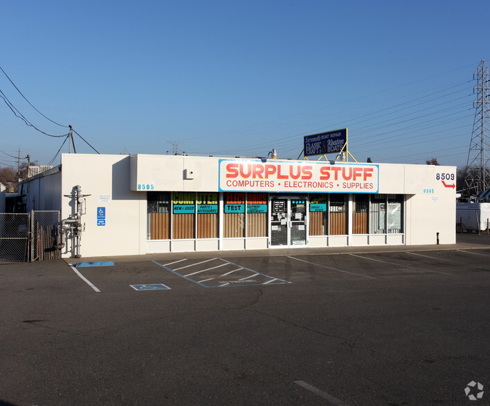 8505-8509 Folsom Blvd, Sacramento, CA for lease - Building Photo - Image 2 of 3