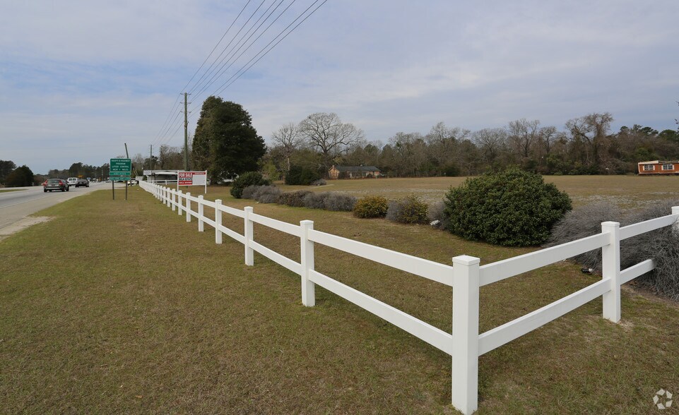 3061 Broad St, Sumter, SC à vendre - Photo du bâtiment - Image 3 de 4