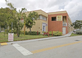 Plus de détails pour 10675 SW 190th St, Miami, FL - Local d'activités à louer