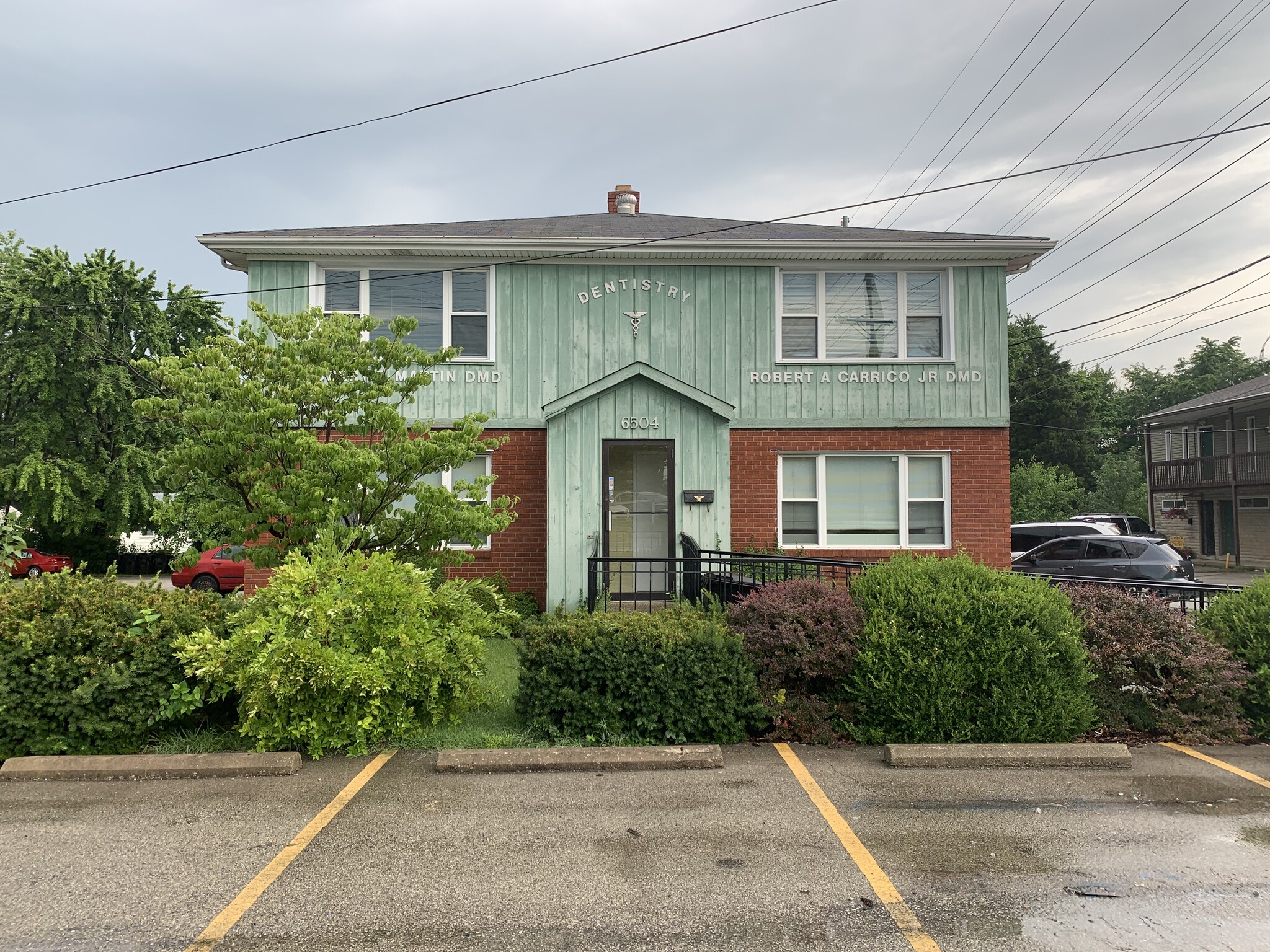 6504 Strawberry Ln, Louisville, KY à vendre Photo du bâtiment- Image 1 de 1