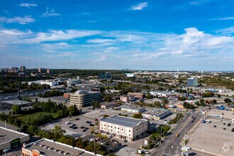 165 Cross Ave, Oakville, ON - Aerial  map view