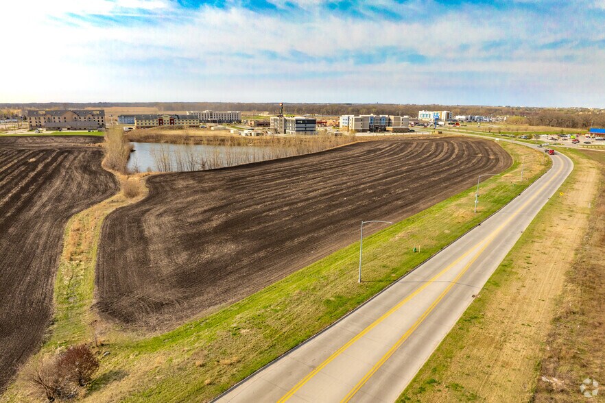 1100 S Dayton Ave, Ames, IA à vendre - Aérien - Image 3 de 5