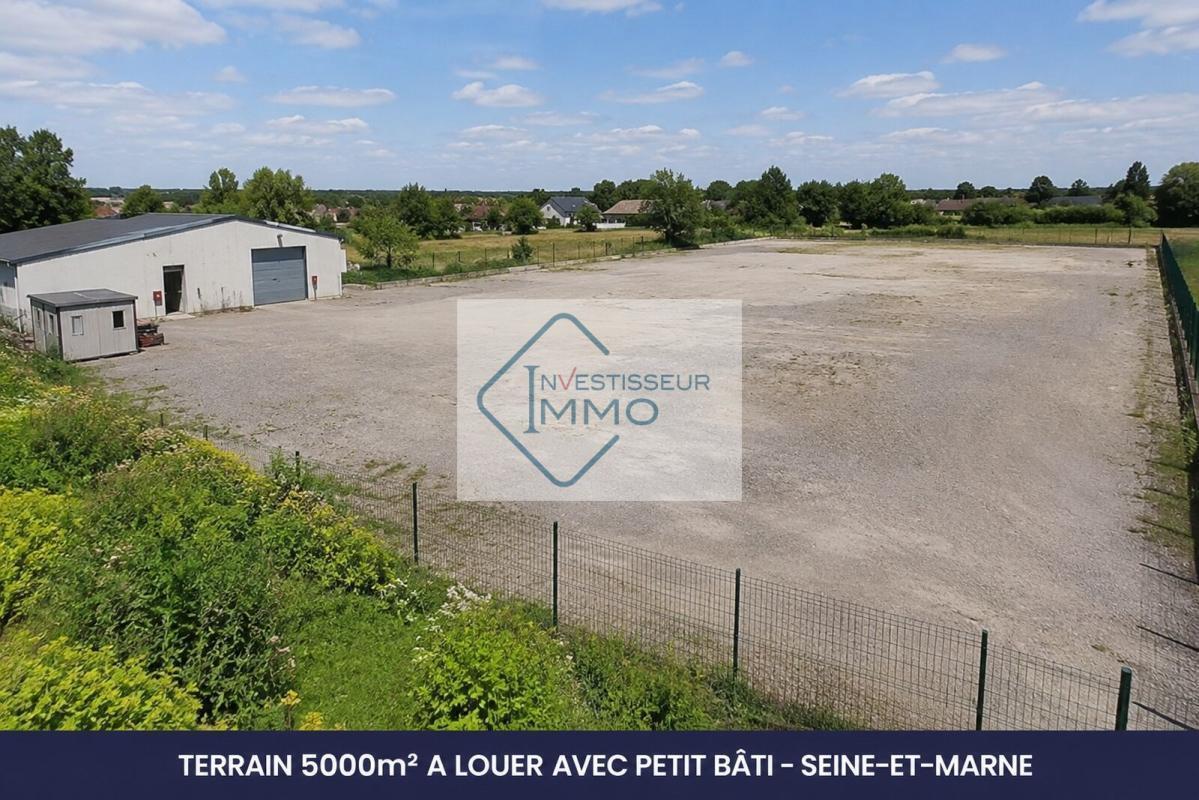 Land in Les Chapelles-Bourbon for lease Aerial- Image 1 of 2