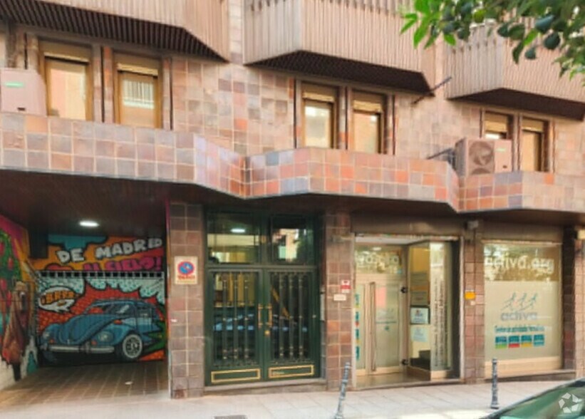 Calle del Conde Duque, 6, Madrid, Madrid à louer - Photo du bâtiment - Image 2 de 2