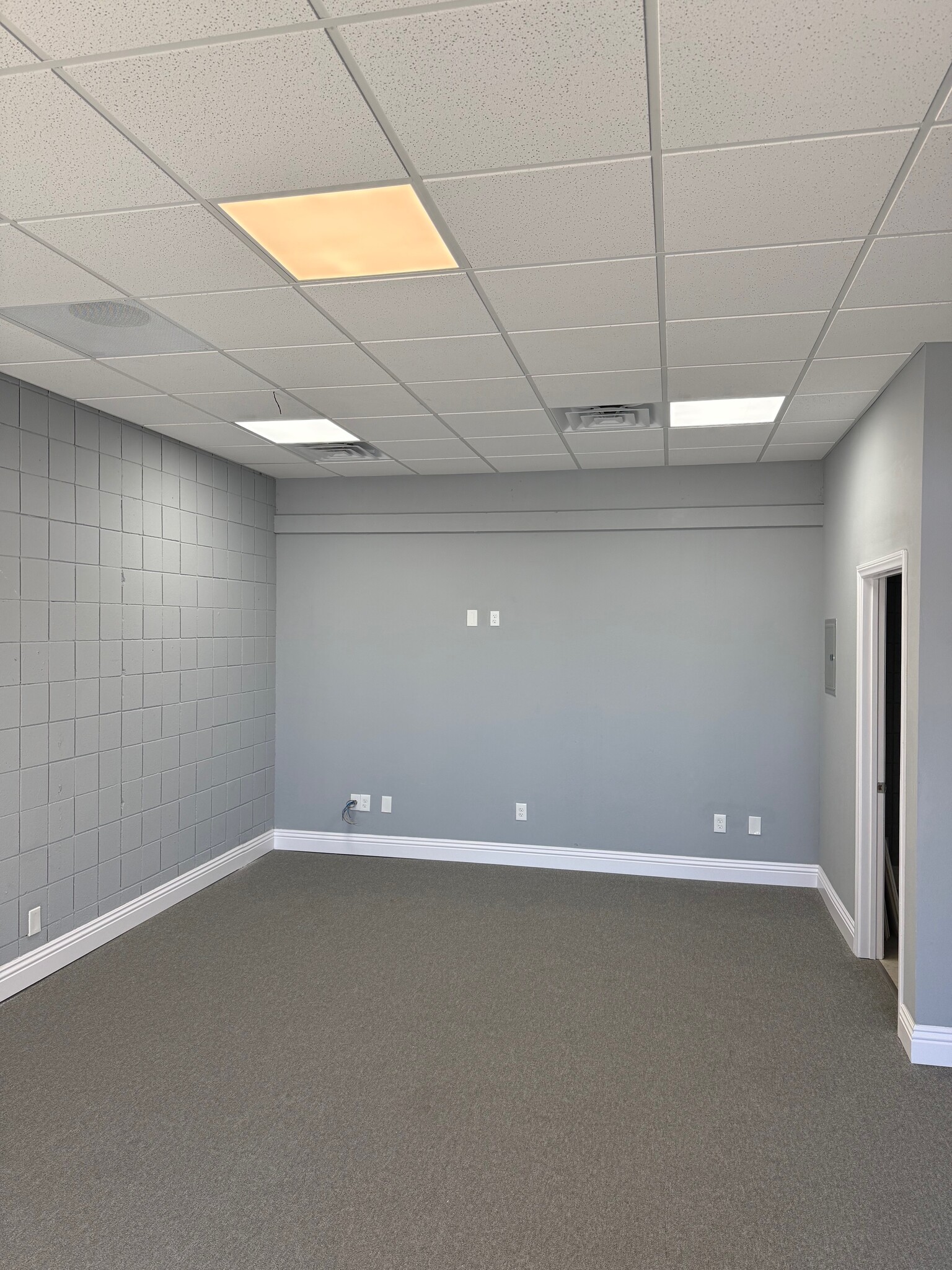 81955 US Highway 111, Indio, CA for lease Interior Photo- Image 1 of 5