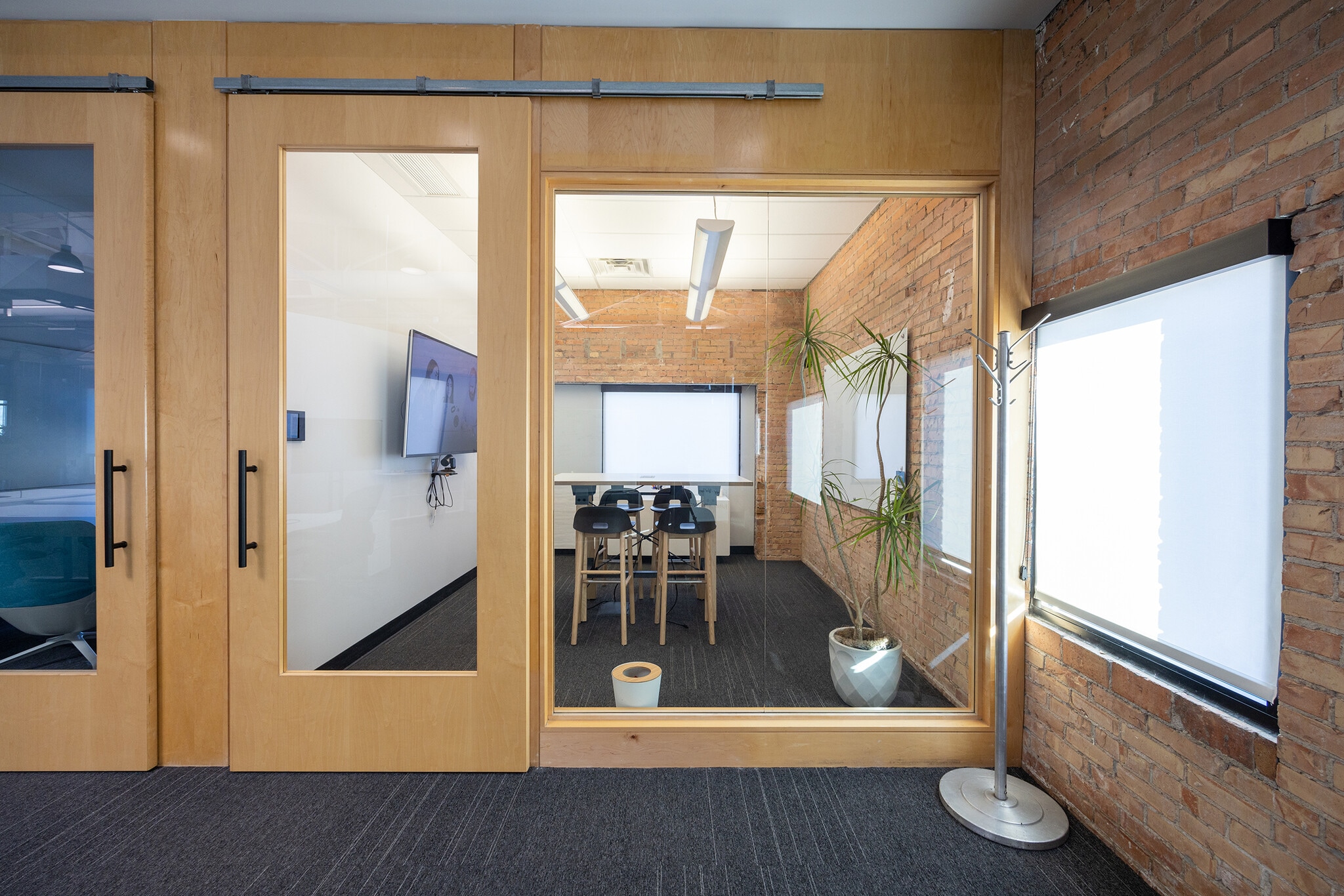 343 W 400 S, Salt Lake City, UT for lease Interior Photo- Image 1 of 3