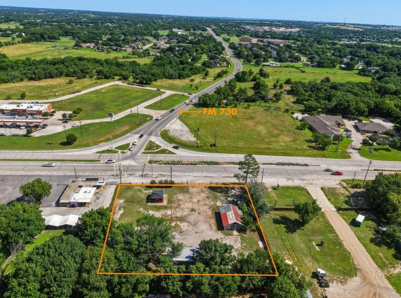 2040 Fort Worth Hwy, Weatherford, TX for sale - Primary Photo - Image 1 of 14