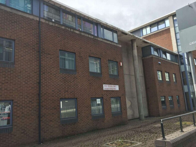 Brigantine Pl, Cardiff à louer - Photo du bâtiment - Image 2 de 2