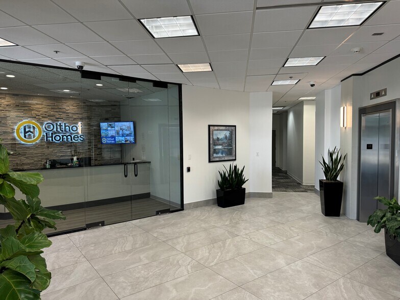 11350 N Meridian St, Carmel, IN à louer - Photo intérieure - Image 2 de 3