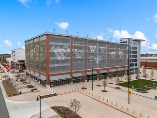 Plus de détails pour 600 S University Parks Dr, Waco, TX - Commerce de détail à louer