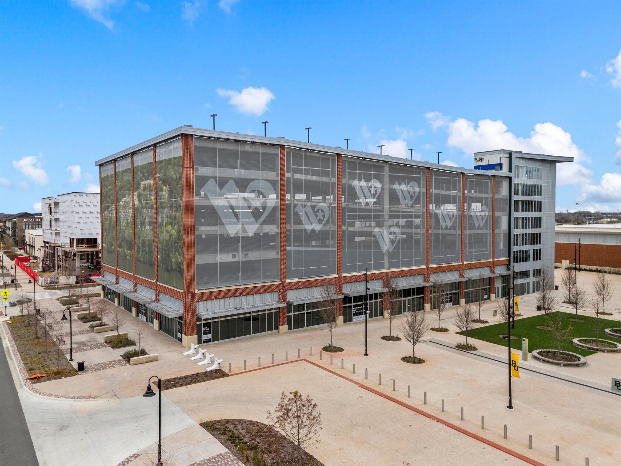 600 S University Parks Dr, Waco, TX for lease Building Photo- Image 1 of 9