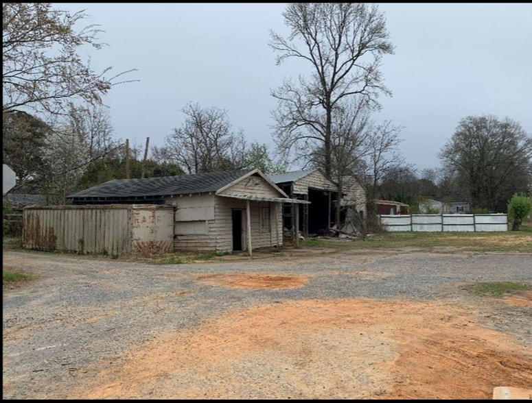 3029-3037 Lesslie Hwy portefeuille de 2 propriétés à vendre sur LoopNet.ca - Photo du bâtiment - Image 3 de 4