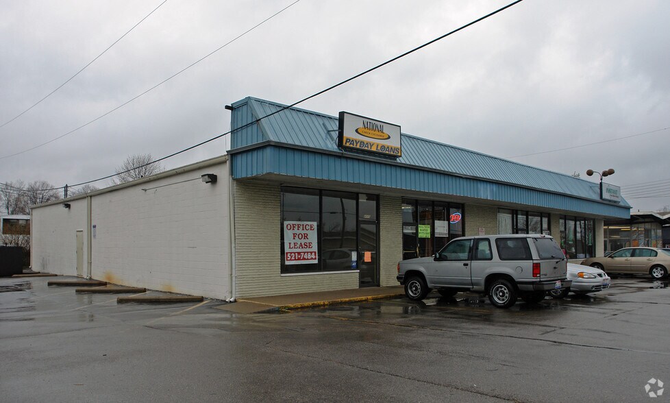 8009 Hamilton Ave, Cincinnati, OH for sale - Primary Photo - Image 1 of 3