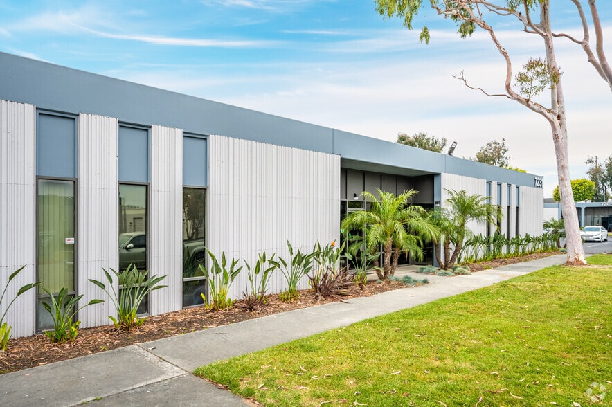 7201-7291 Garden Grove Blvd, Garden Grove, CA for lease - Building Photo - Image 2 of 29