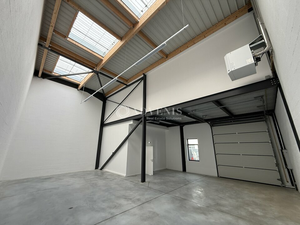 Flex in Lieusaint for lease Interior Photo- Image 1 of 8