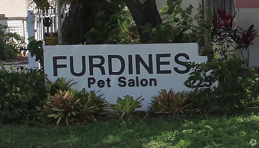 225 NW 20th St, Boca Raton, FL for lease - Building Photo - Image 3 of 4