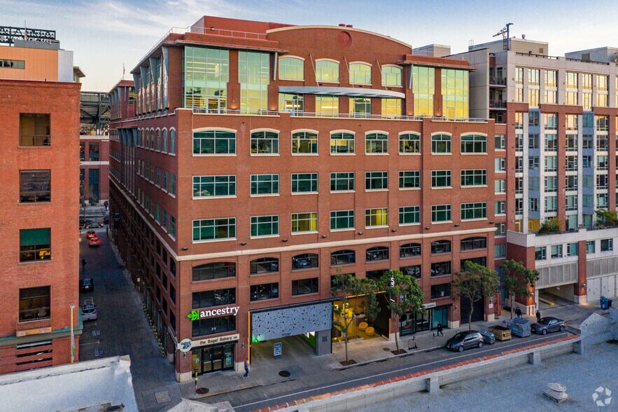 162 King St, San Francisco, CA à louer - Photo du bâtiment - Image 2 de 13