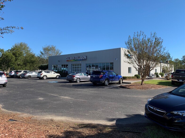 30 Naber Dr NW, Shallotte, NC à vendre - Photo du bâtiment - Image 2 de 7