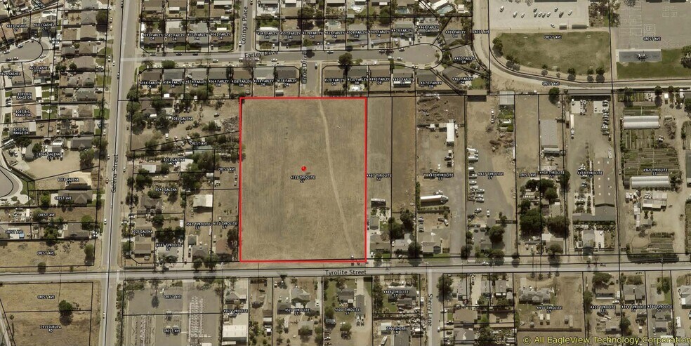 4511 Tyrolite St, Jurupa Valley, CA à vendre - Photo du bâtiment - Image 2 de 13