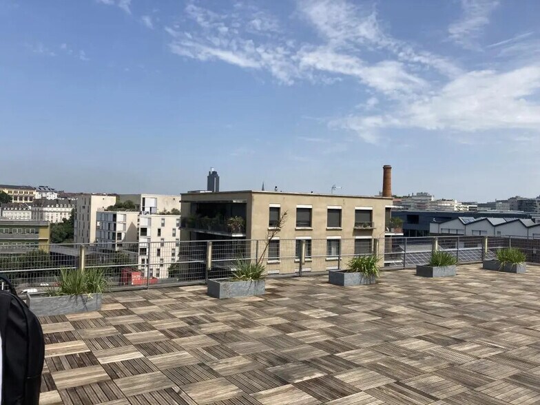 Bureau dans Nantes à louer - Photo du bâtiment - Image 2 de 10