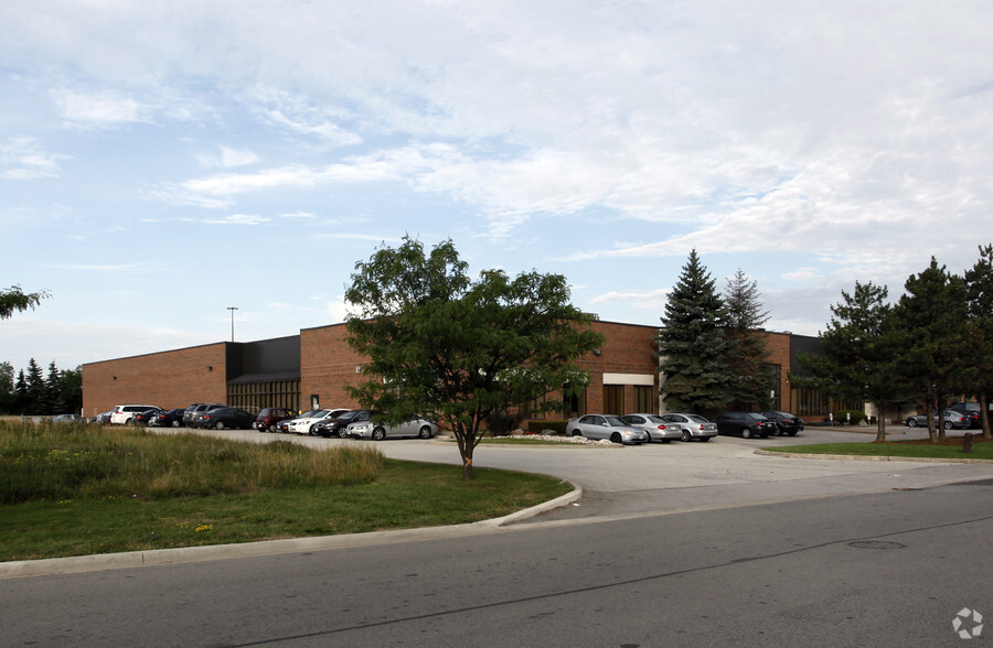 7315 Pacific Cir, Mississauga, ON for lease - Building Photo - Image 2 of 2