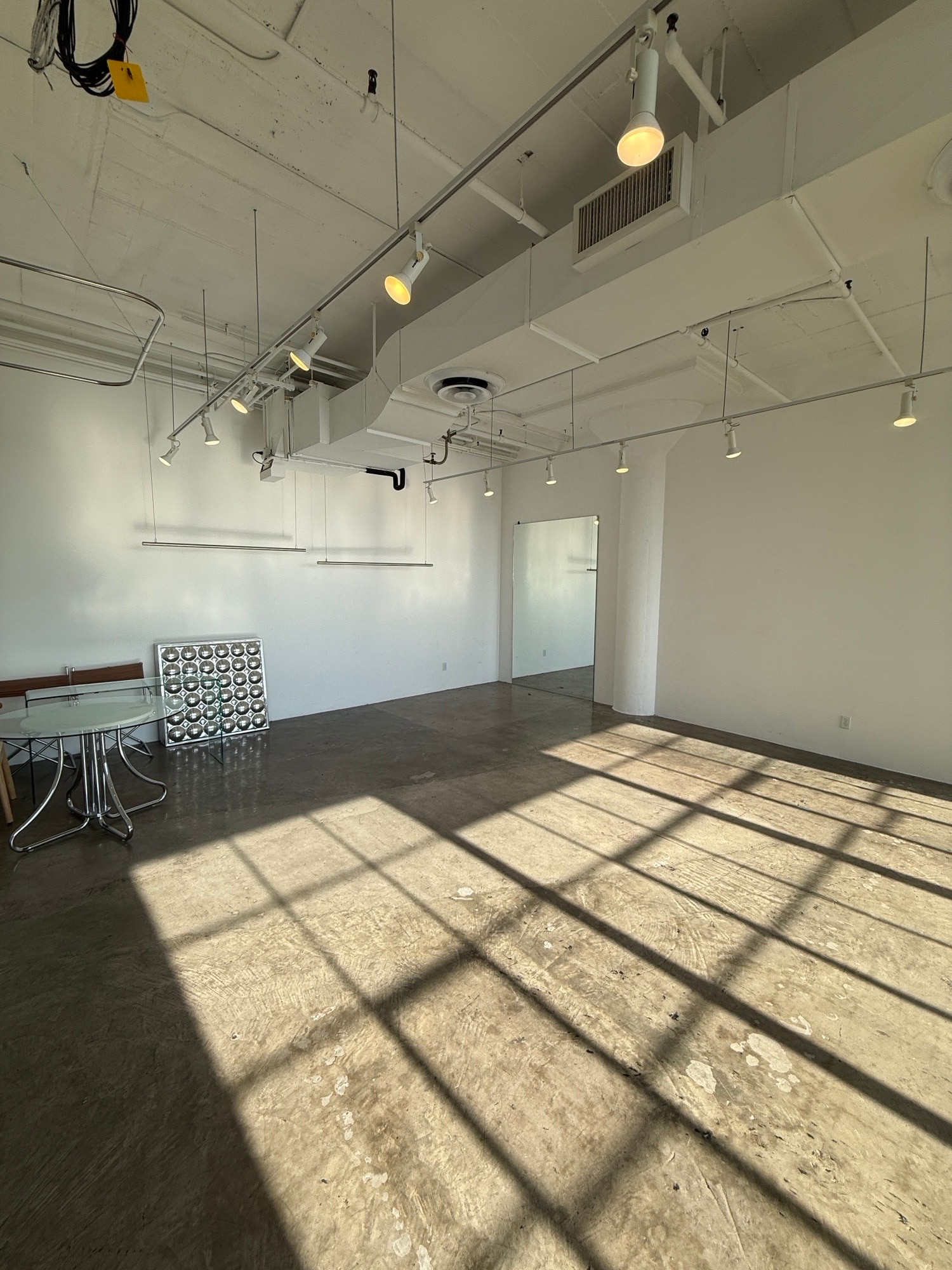 846-860 S Los Angeles St, Los Angeles, CA à louer Photo intérieure- Image 1 de 3