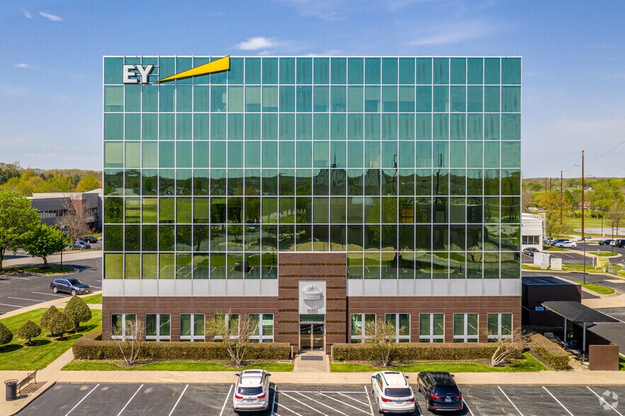 5417 Pinnacle Point Dr, Rogers, AR à louer - Photo du bâtiment - Image 2 de 6