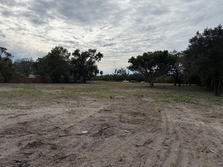 7108-7110 Little Rd, New Port Richey, FL for sale - Building Photo - Image 3 of 4