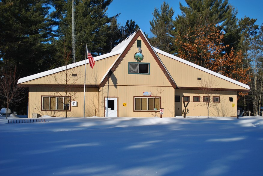 3165 Campground Rd, Eagle River, WI for sale - Primary Photo - Image 1 of 1