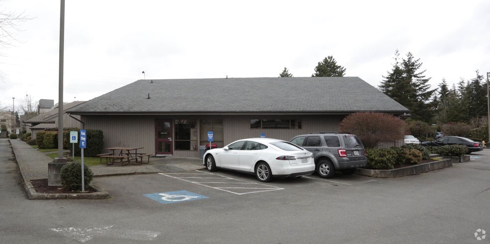 1310 116th Ave NE, Bellevue, WA for sale - Building Photo - Image 3 of 10