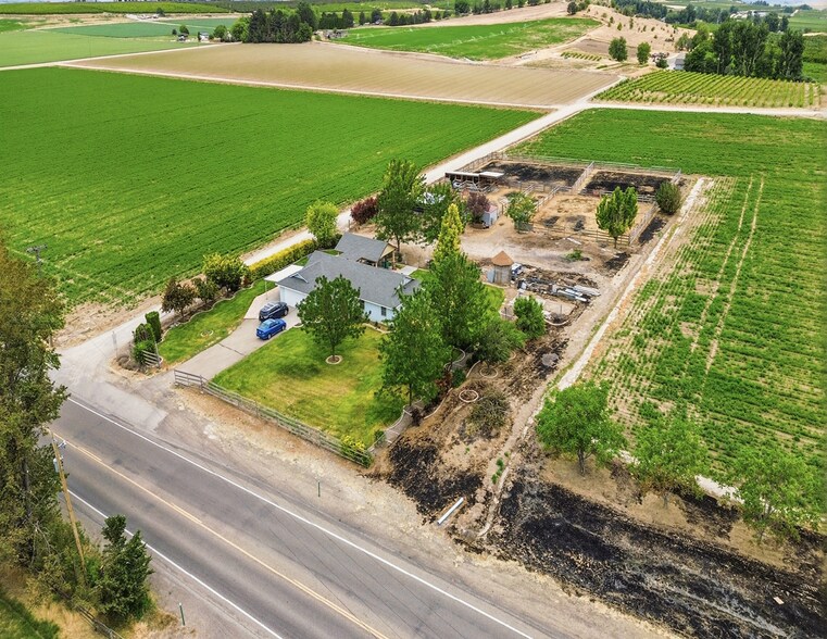 19769 Karcher Rd, Caldwell, ID à vendre - Photo du bâtiment - Image 3 de 4