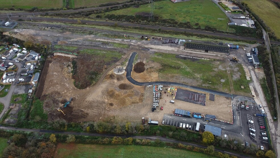 Easton Ln, Chippenham à louer - Photo du bâtiment - Image 2 de 4