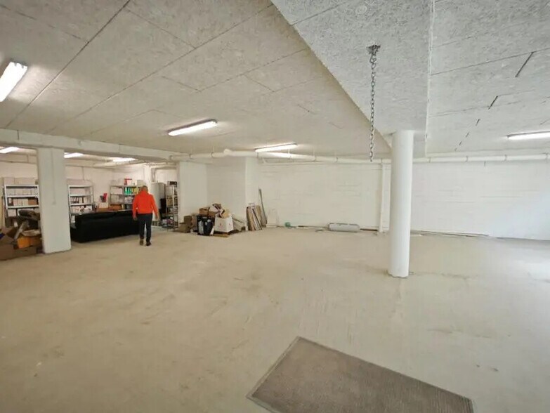Rue Maracci, Lille for sale - Interior Photo - Image 2 of 9