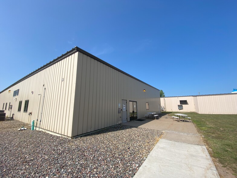 911 Pine St, Saint Croix Falls, WI for sale - Building Photo - Image 2 of 10