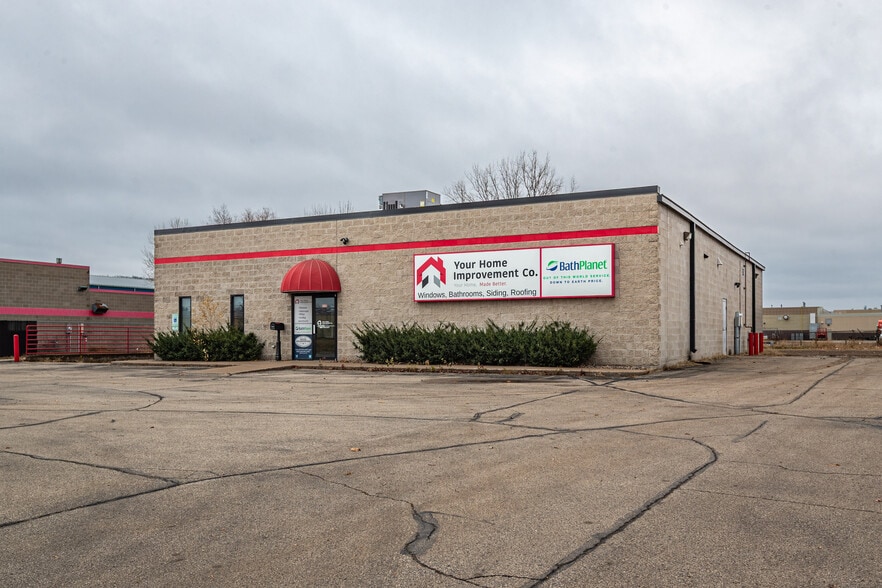 2120 Hauser St, La Crosse, WI for sale - Building Photo - Image 2 of 21
