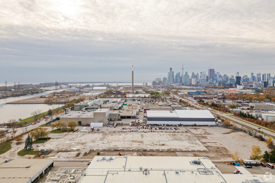 560 Commissioners St, Toronto, ON à vendre - Aérien - Image 3 de 4