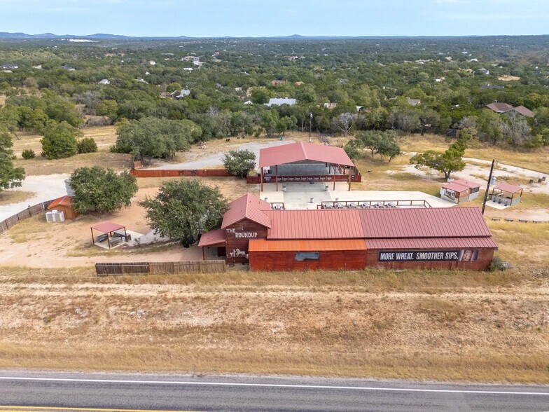 531 FM 3351, Boerne, TX à louer - Photo du bâtiment - Image 2 de 28