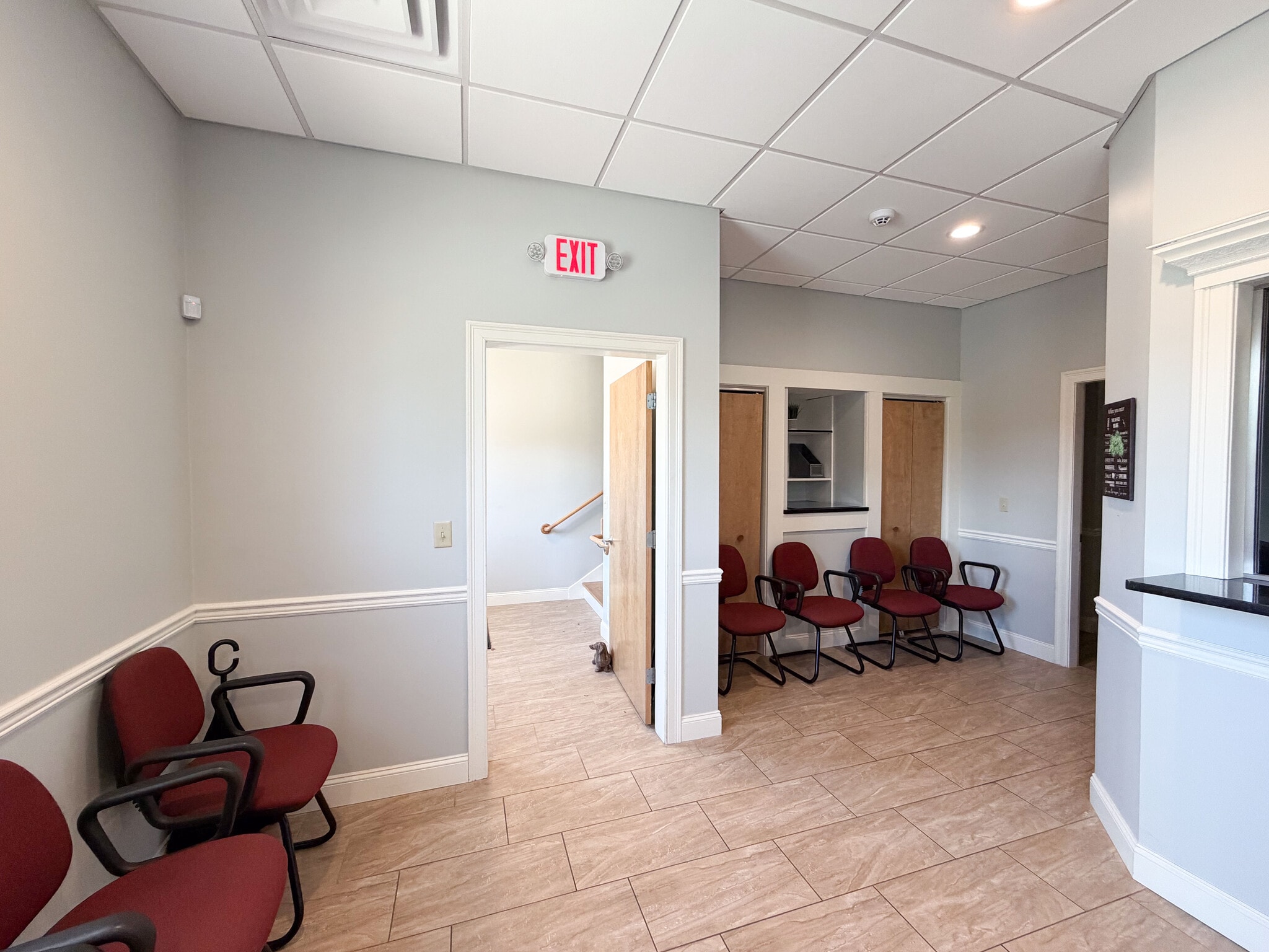 200 Mountain Rd, Suffield, CT for lease Interior Photo- Image 1 of 18