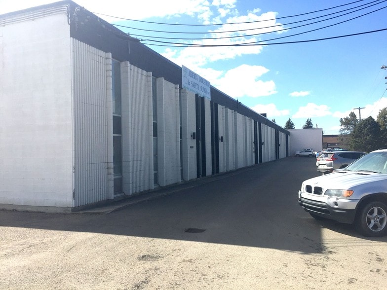 14203-14217 128A Av NW, Edmonton, AB for lease - Building Photo - Image 3 of 9