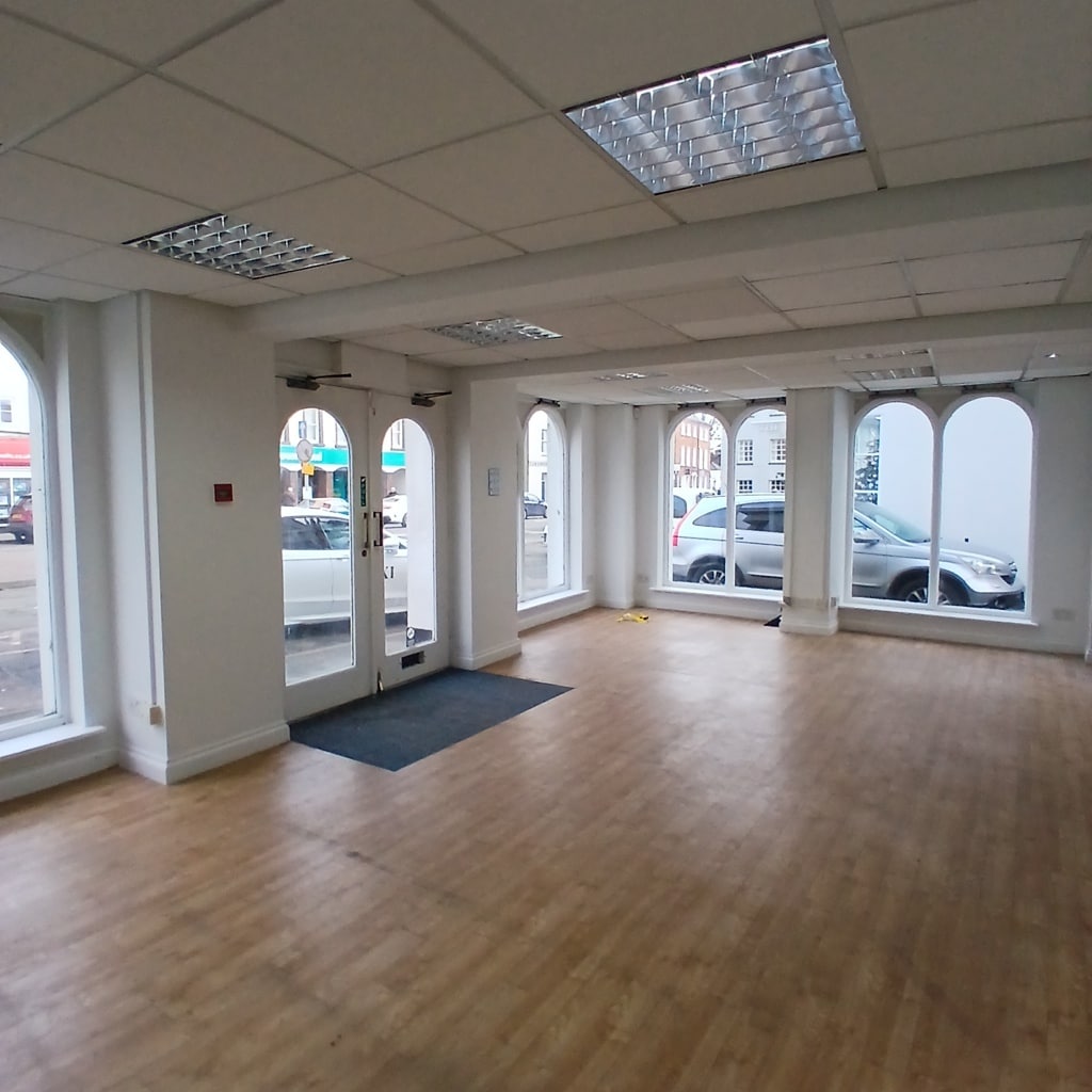 46-47 Market Sq, Bicester for lease Interior Photo- Image 1 of 8